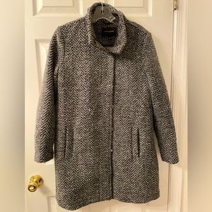 Beautiful Banana Republic winter coat